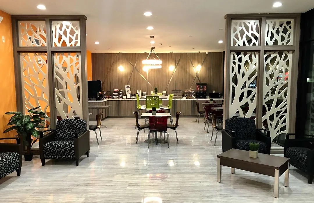 Baymont By Wyndham Houston Hobby Airport-1